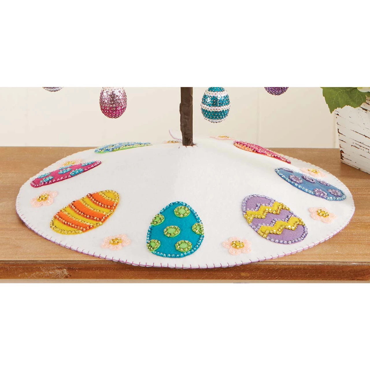 Herrschners Egg Hunt Mini Tree Skirt Felt & Sequin Kit 1 Herrschners Egg Hunt Mini Tree Skirt Felt & Sequin Kit
