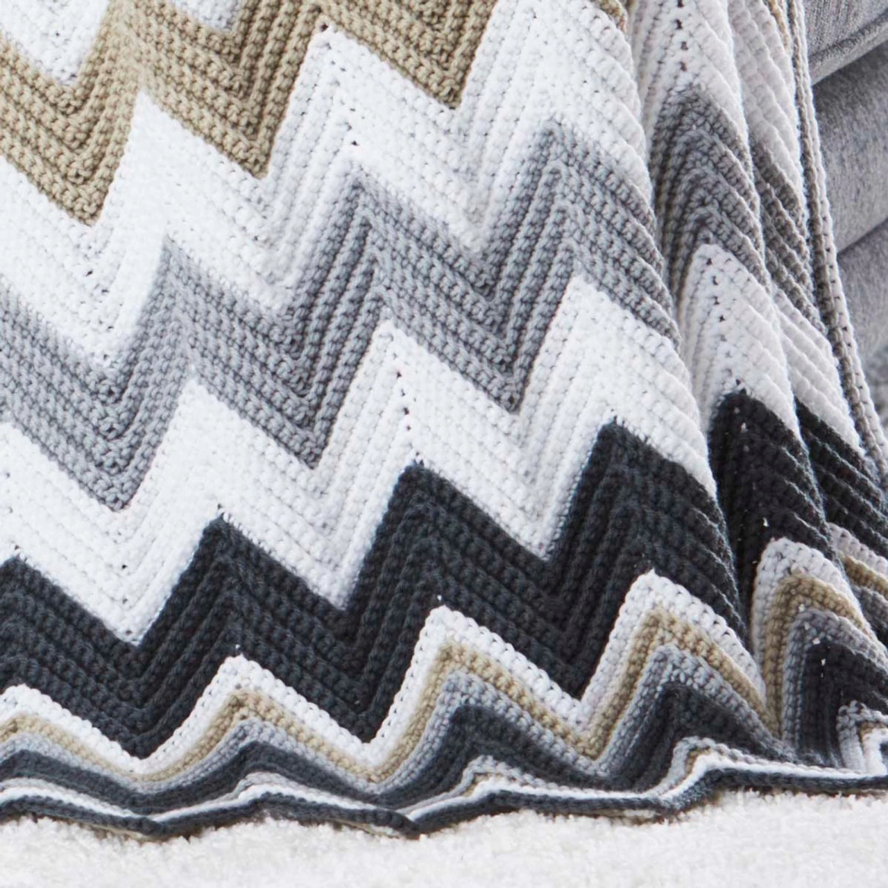 Herrschners Moonlit Sky Afghan Crochet Kit 2 Herrschners Moonlit Sky Afghan Crochet Kit - Image 2